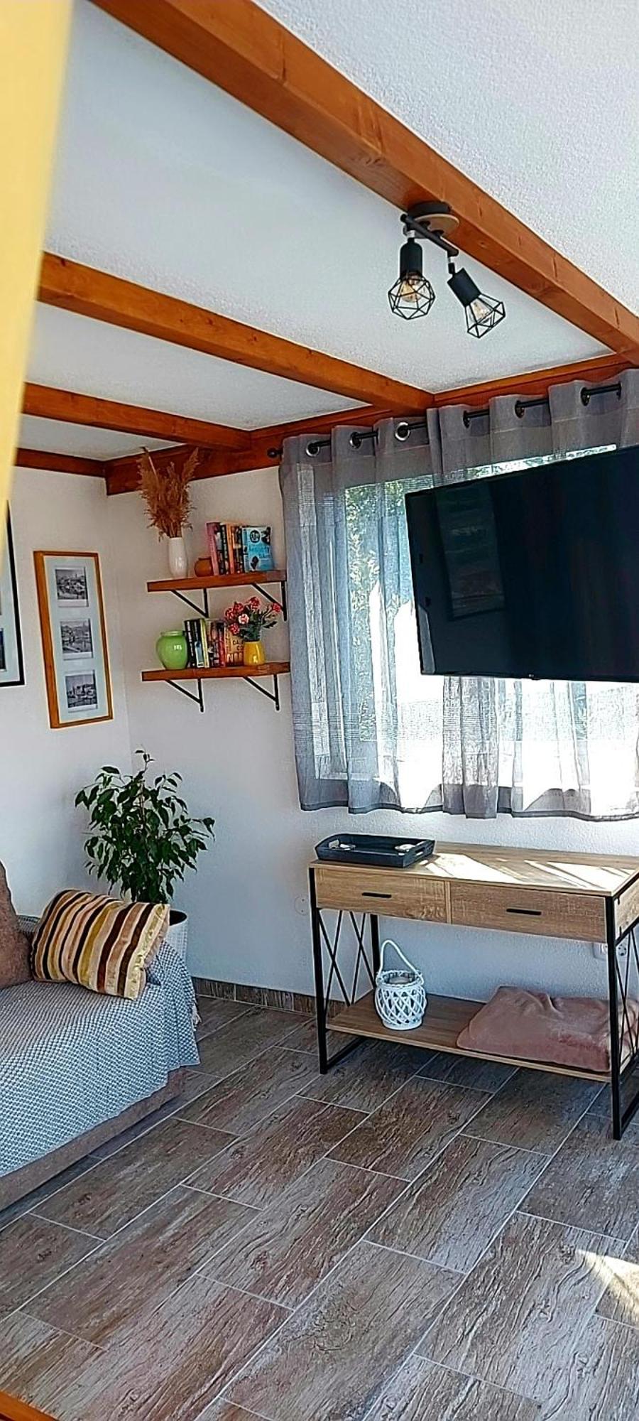 Apartmani Balan S Vanjskim Bazenom Trogir Exterior foto